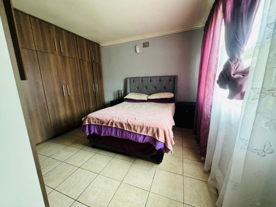 3 Bedroom Property for Sale in Ravensmead Western Cape